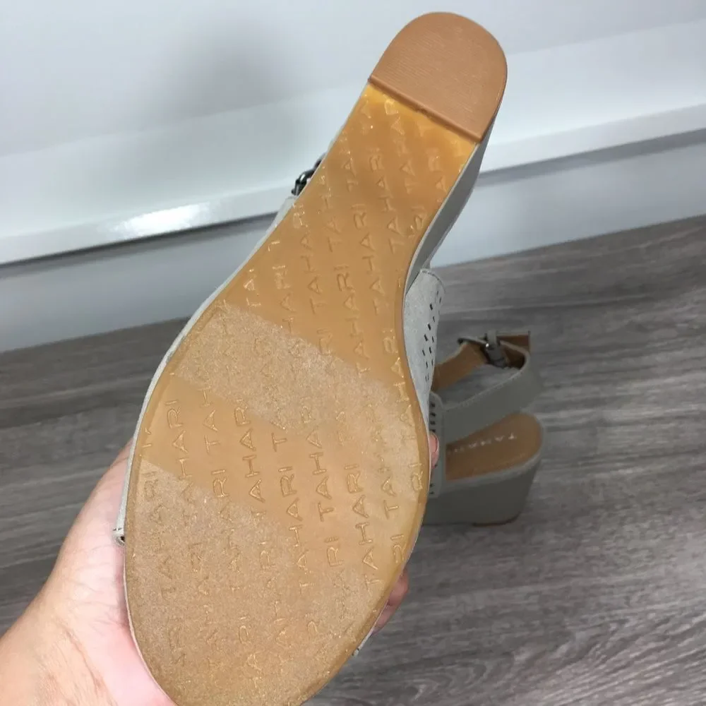 TAHARI TAUPE PERFORATED‎ LASER CUT SYMBA OPEN TOE WEDGE SANDAL 7